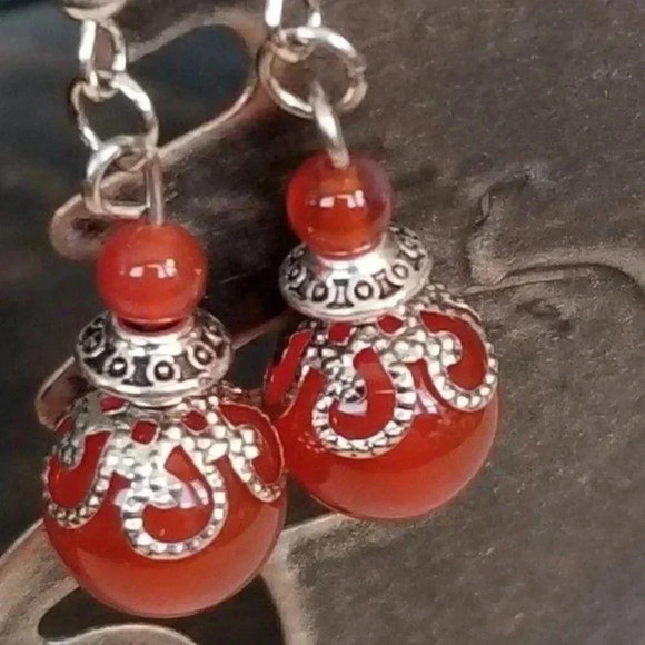 Red Carnelian Victorian Lace Gemstone Earrings - Picture 1 of 6